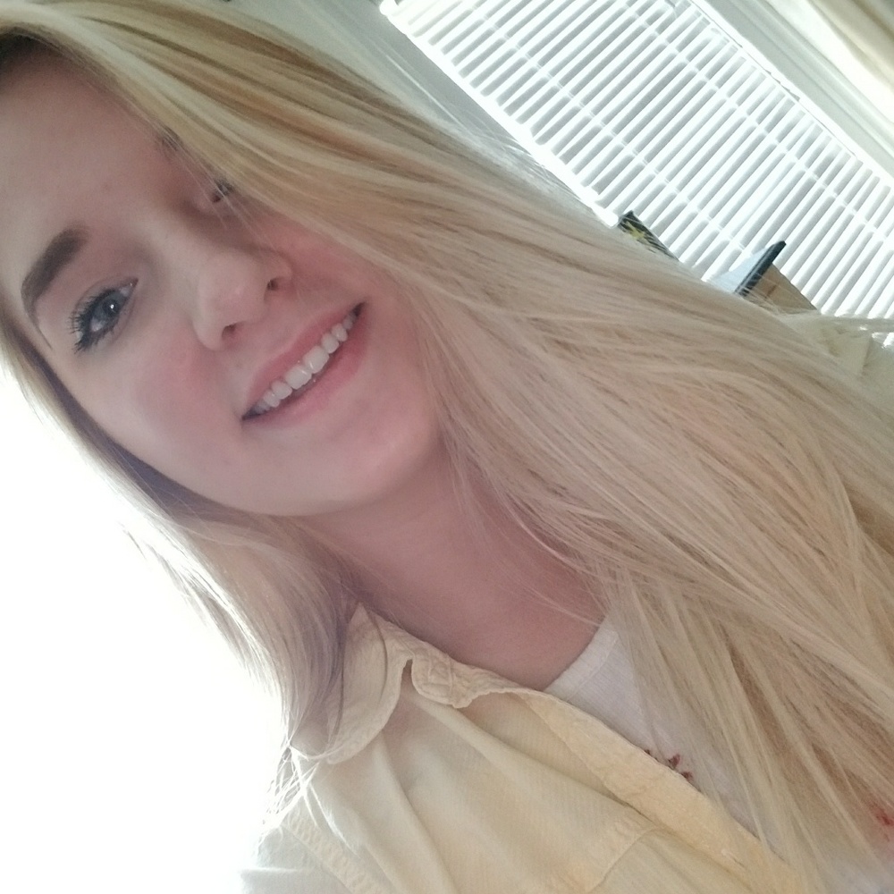 Meet your Posher, Calista