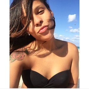 Meet your Posher, Deny