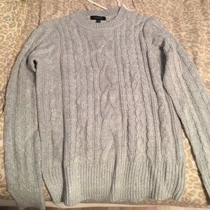 Cable knit pull over sweater