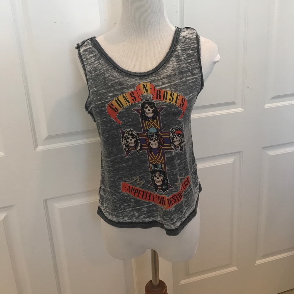 Graphic tee