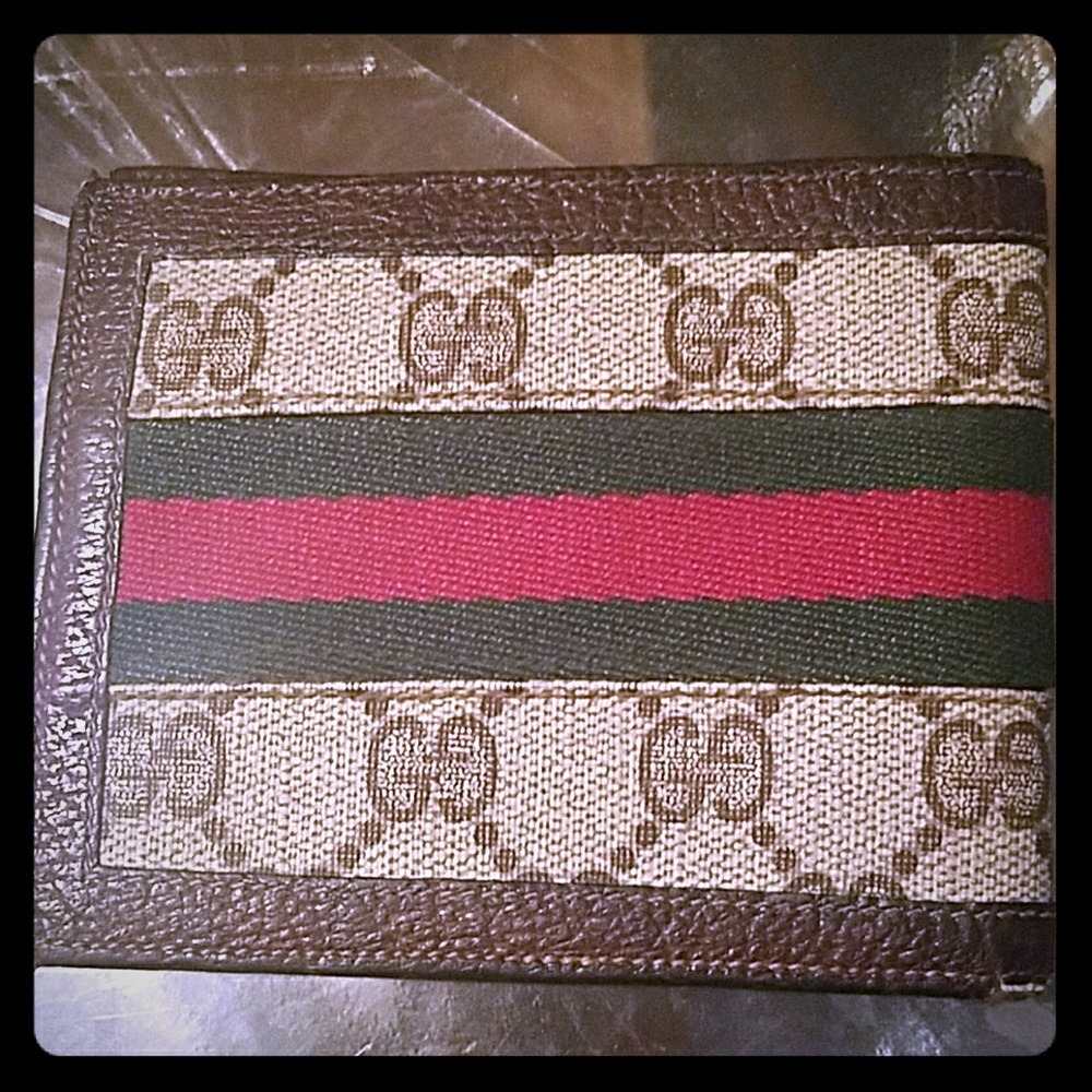 Antique gucci wallet