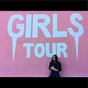 Meet your Posher, Laura