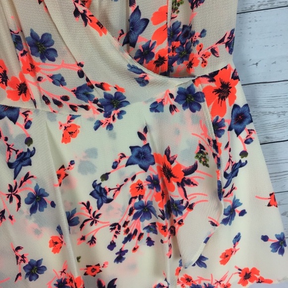 Floral Romper - Picture 4 of 4