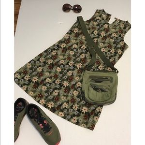 Cute short dress😍