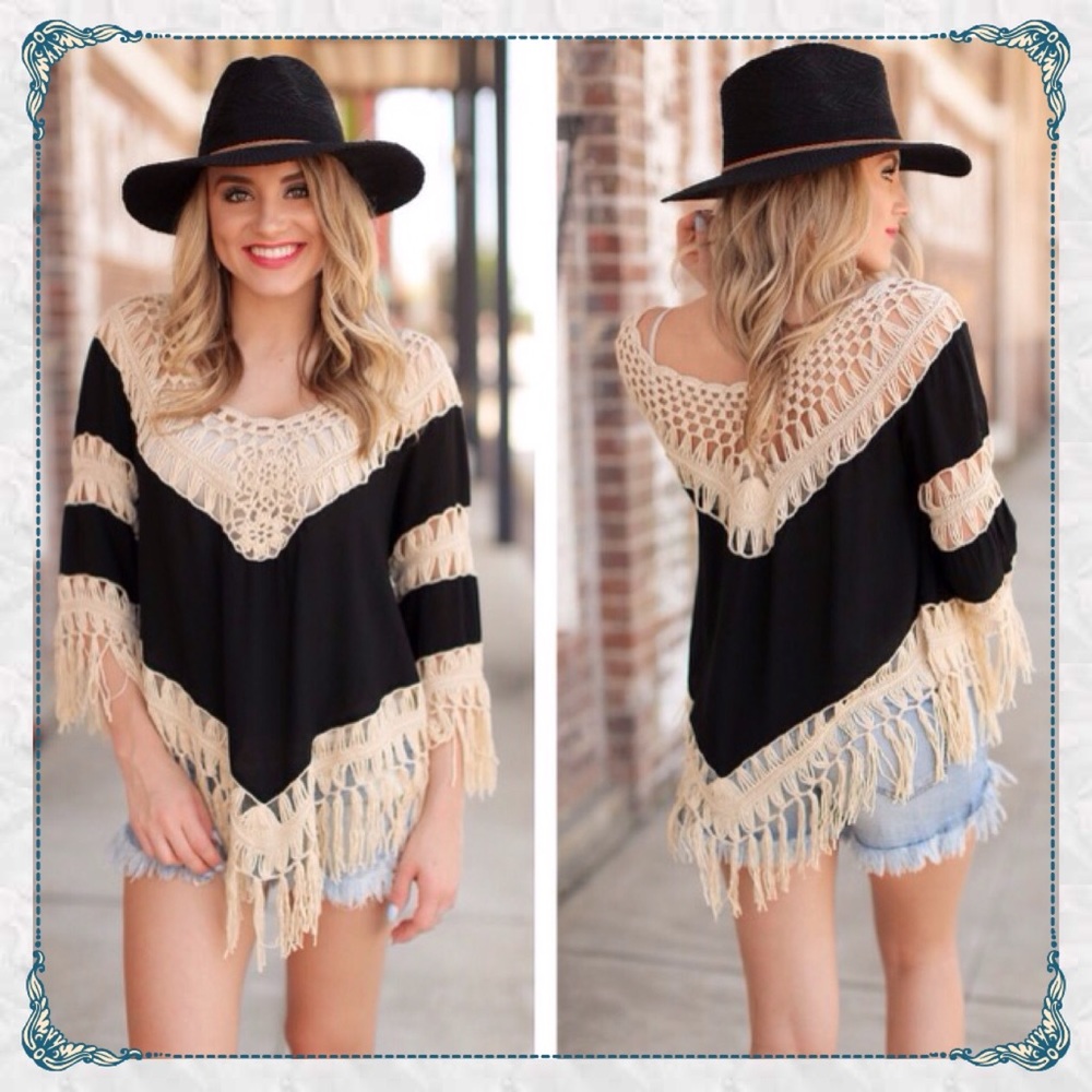 🎉HP🎉🌸Black Poncho Tunic with Crochet