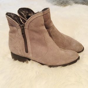 👢 Seychelles Lucky Penny faux fur lined boots