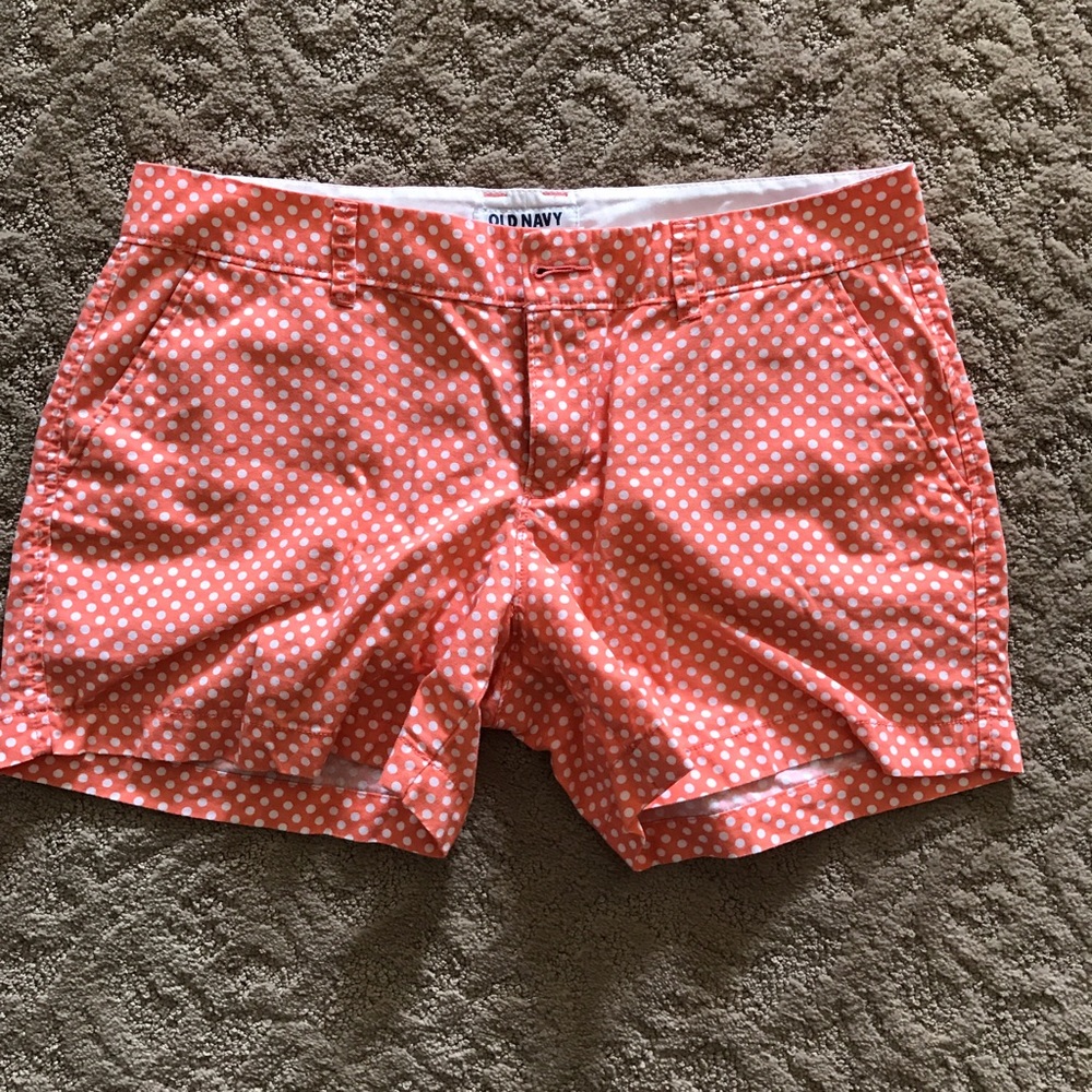 Polka-dotted shorts