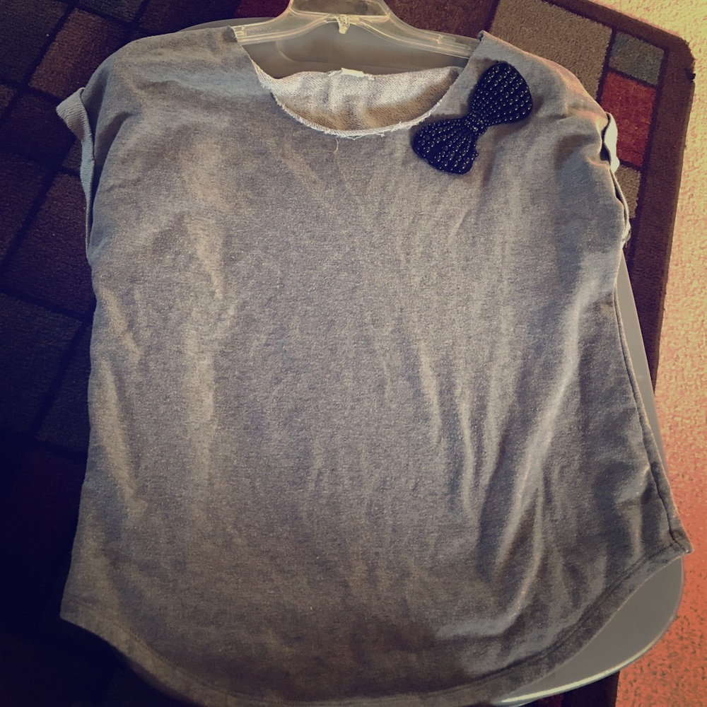 "Cutie Gray short sleeve shirt"