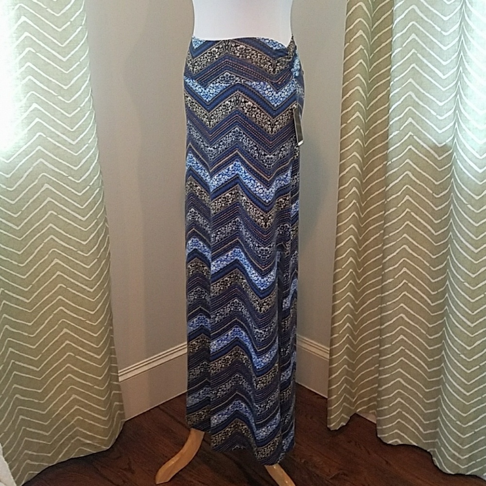 NWT NEW Maxi Skirt Chevron & Floral Print Blue Fab