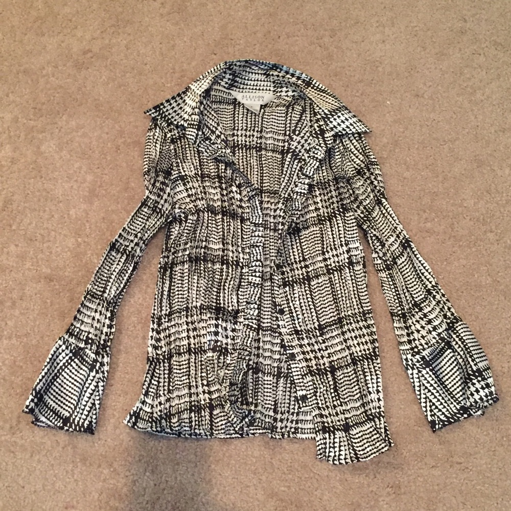 🌸CLOSING🌸 Dandy Shirt