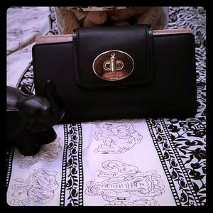 Medium black leather Kate Spade wallet