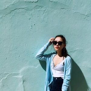 Meet your Posher, Alexia