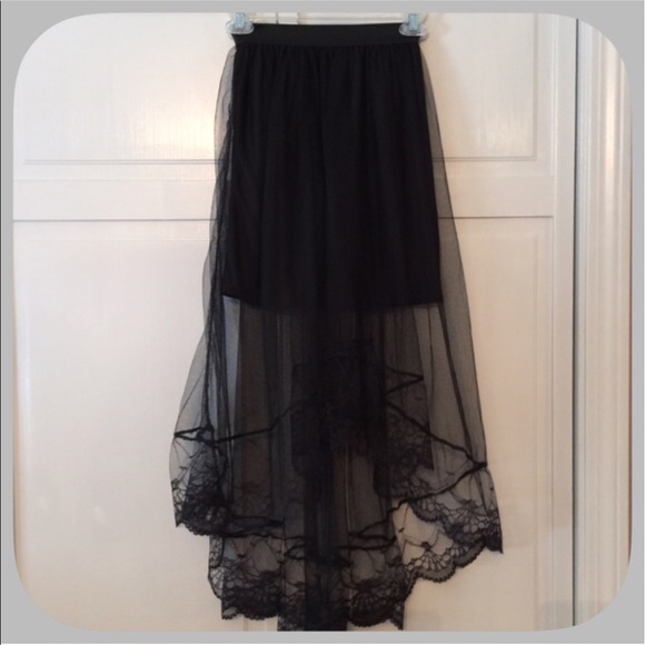 💐JUST IN! Hot Black Mini Skirt W/Lace Overlay - Picture 2 of 3