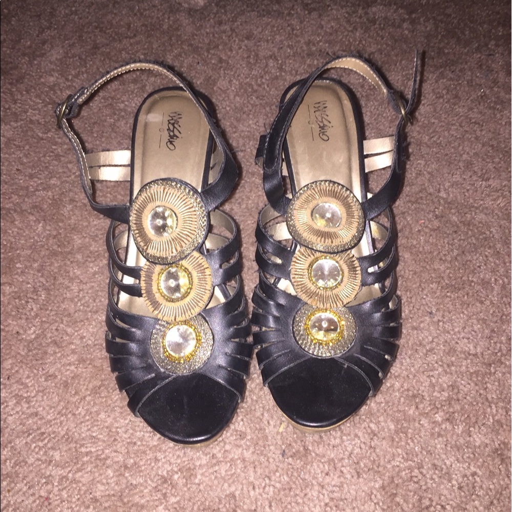 Xhiliration (target) black Wedges