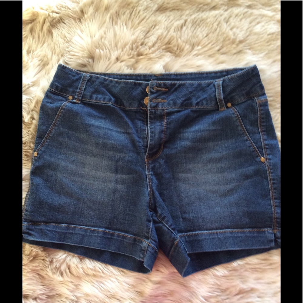 Size 12 d.jeans shorts