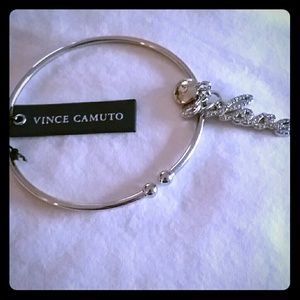Vince Camuto - Bracelet "Love" ? Charm