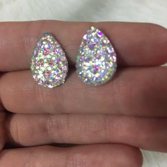 🌺3 for $15 Handmade Druzzy earrings - Picture 2 of 2