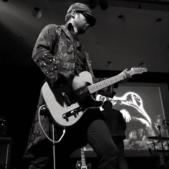 Meet your Posher, Romain - Picture 1 of 1