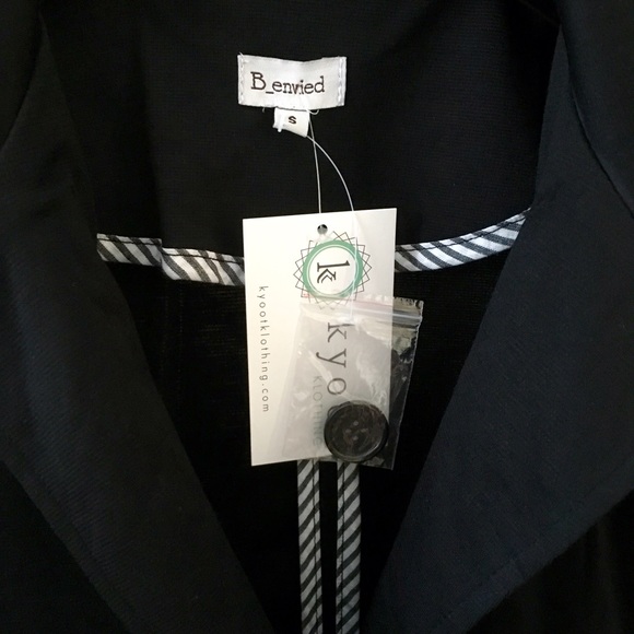 💼Black Blazer Small NWT 👠 - Picture 4 of 4