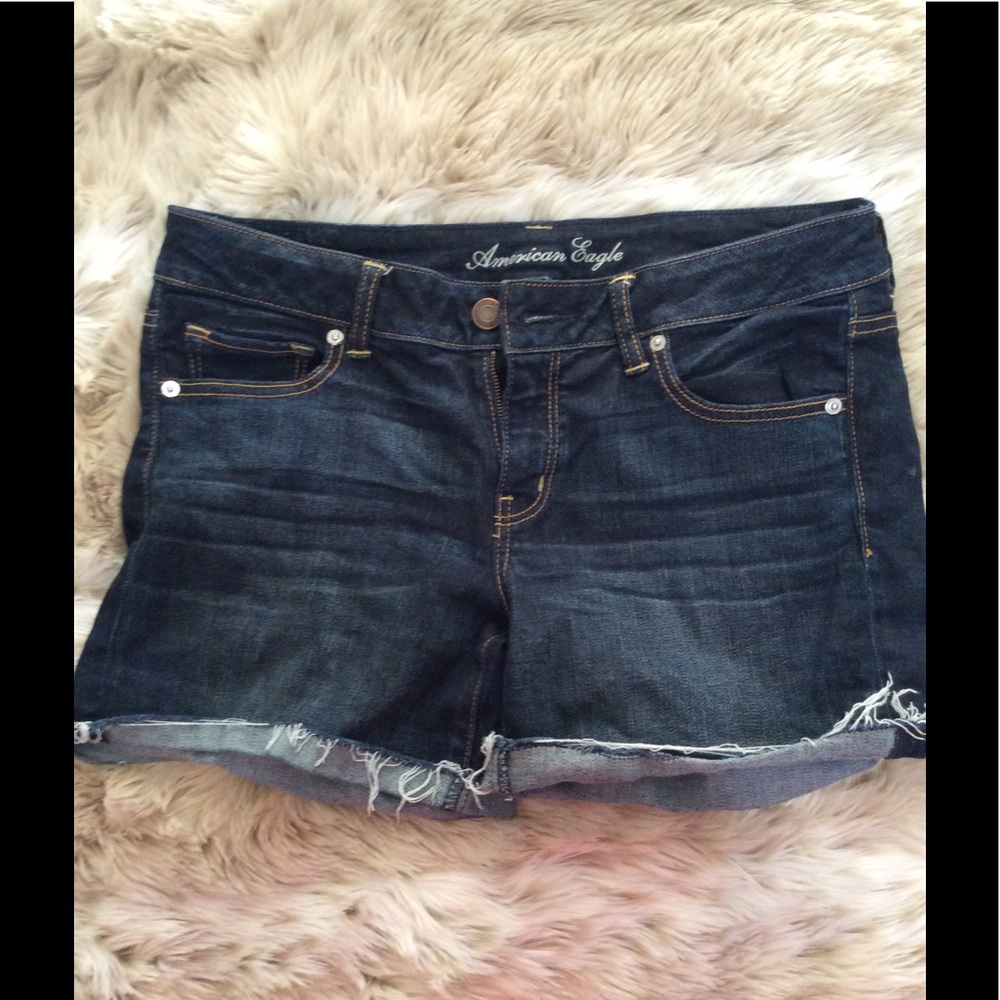 Size 14 dark wash American Eagle shorts - stretch