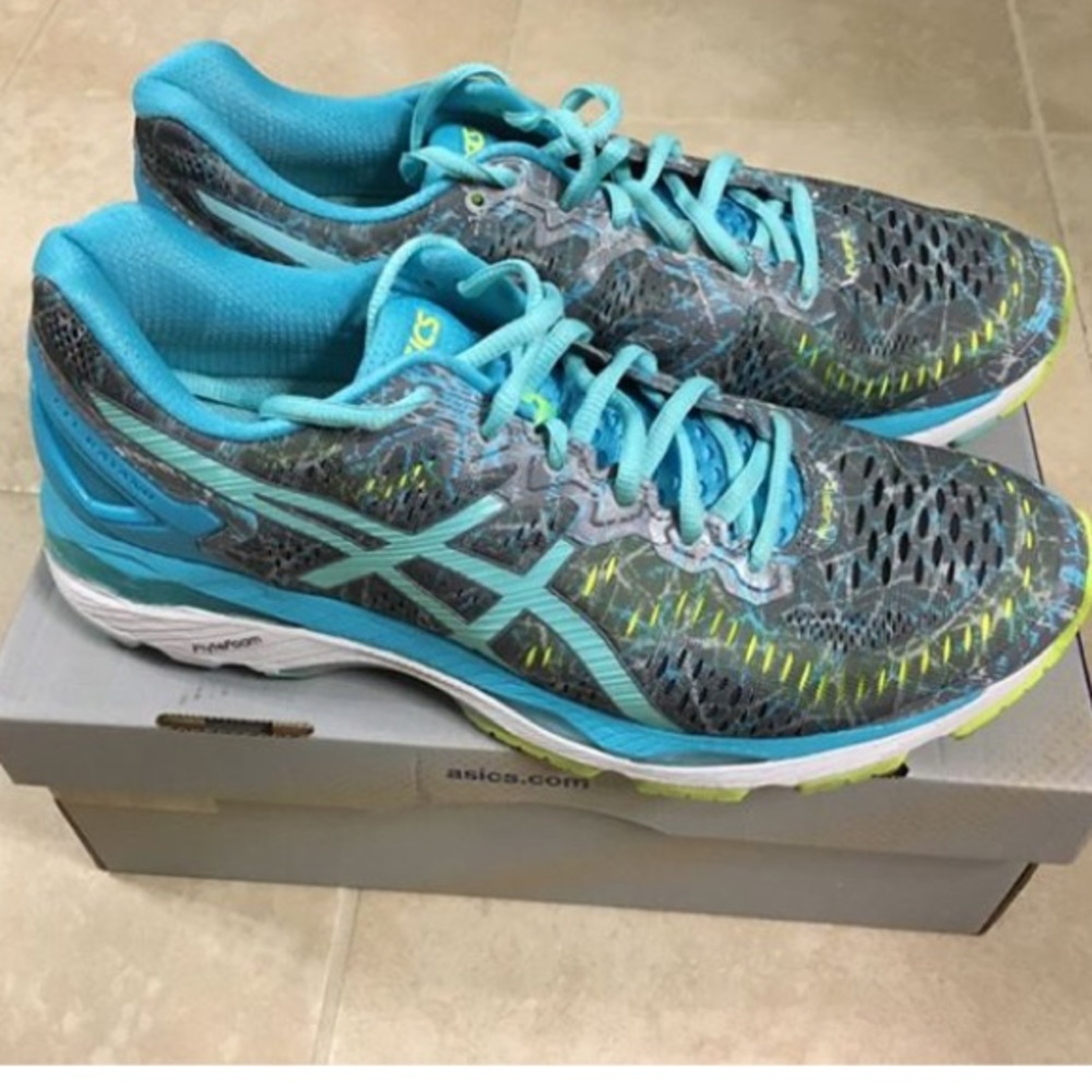 Asics, Gel-Kayan 23 running shoes