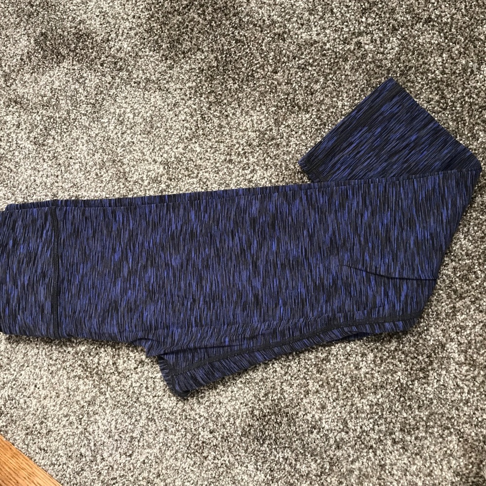 American Eagle cropped leggings size S