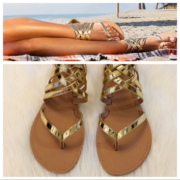 •LAST 1• Malibu Metallic Criss Cross Vamp Sandal - Picture 2 of 8