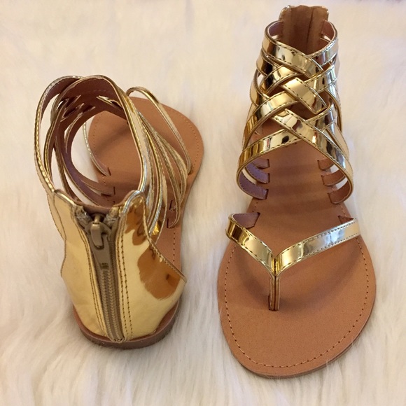 •LAST 1• Malibu Metallic Criss Cross Vamp Sandal - Picture 6 of 8