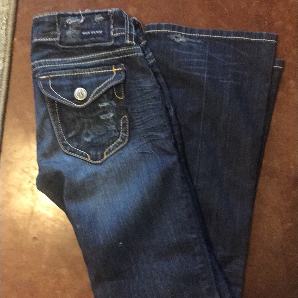 Size 25/32 MEK Jeans from Buckle