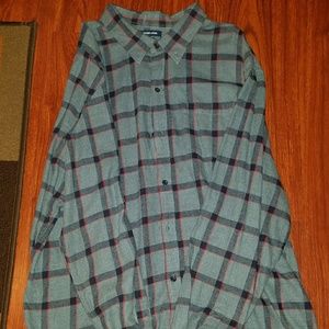 Men's flannel shirt. Worn once!