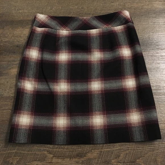 EUC Ann Taylor Loft Skirt Size 2 - Picture 4 of 5