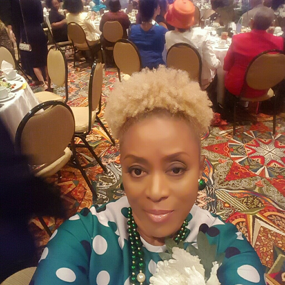 Meet your Posher, Carolyn