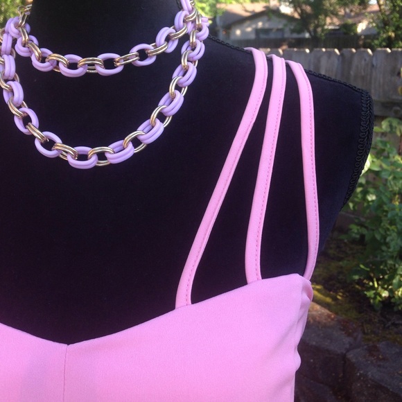 VALENTINE Pink strappy jeweled back top NWT size S - Picture 6 of 8