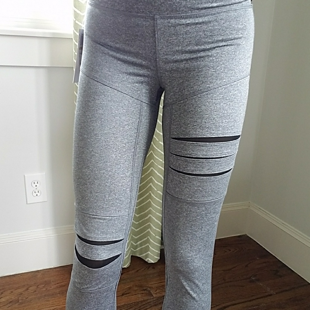 NWT NEW Jessica Simpson THE WARM UP Junior Sz S