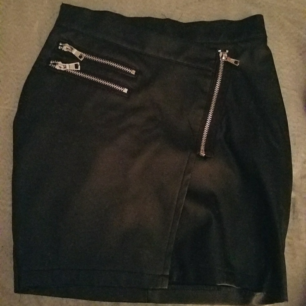 Black faux leather mini skirt