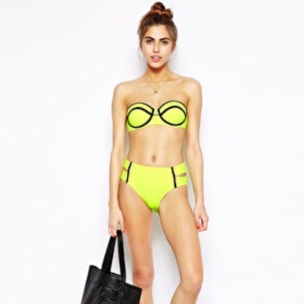 **NEON YELLOW Colorblock bikini**