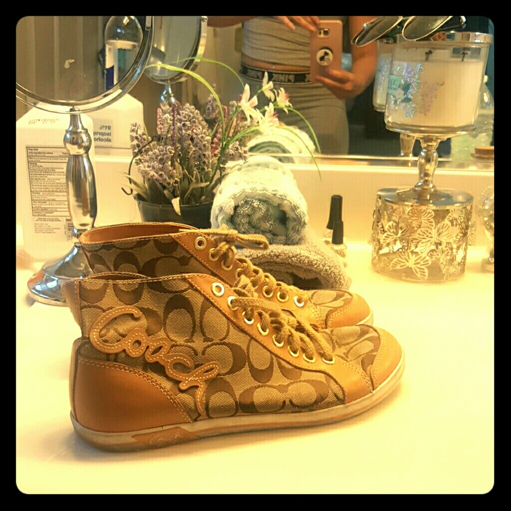 SOLD SOLD Light brown COACH low tops