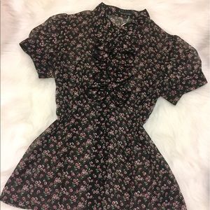 Sheer Floral Blouse with Ruffled Collar, size M