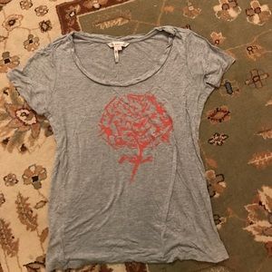 BCBG grey t shirt