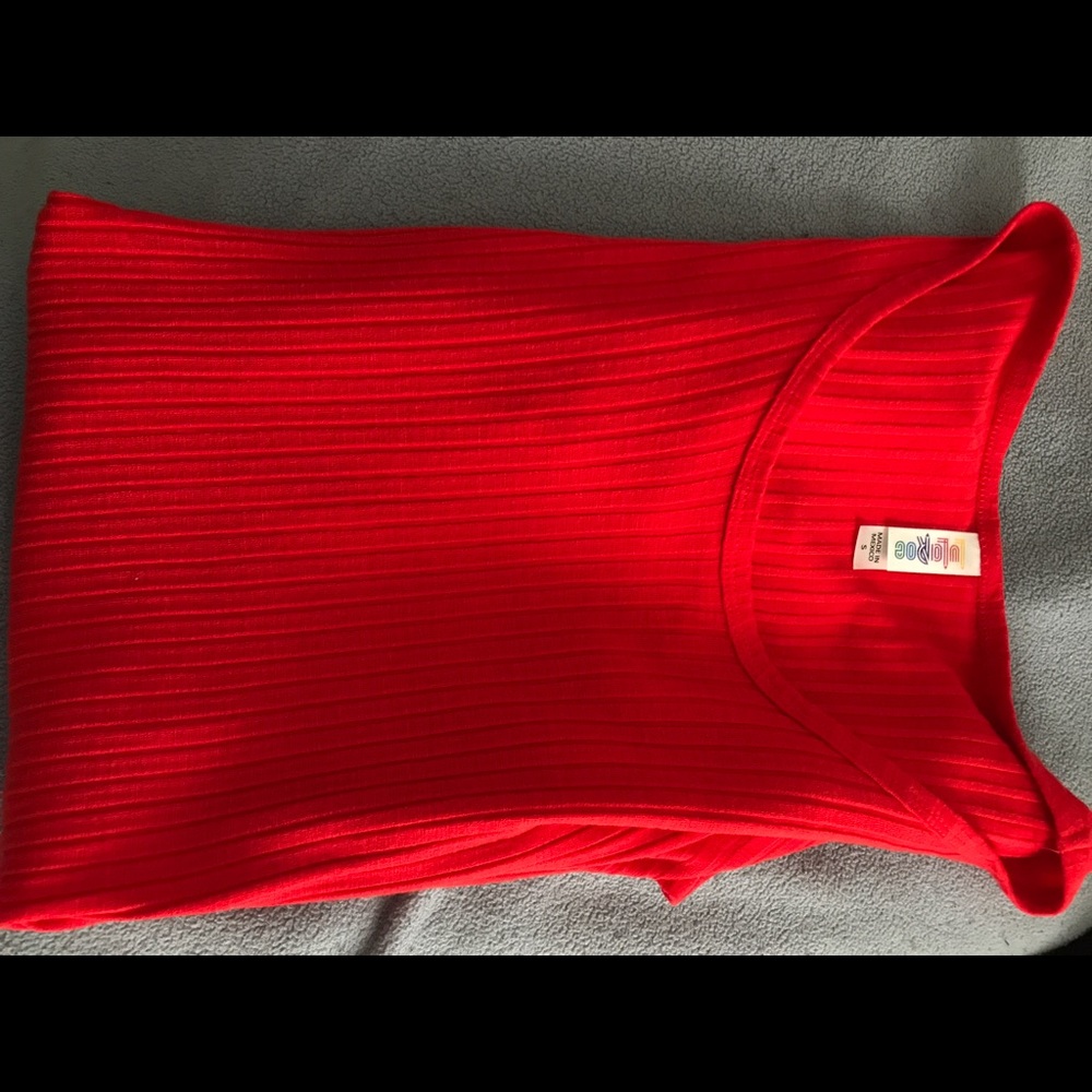 LulaRoe small classic tee