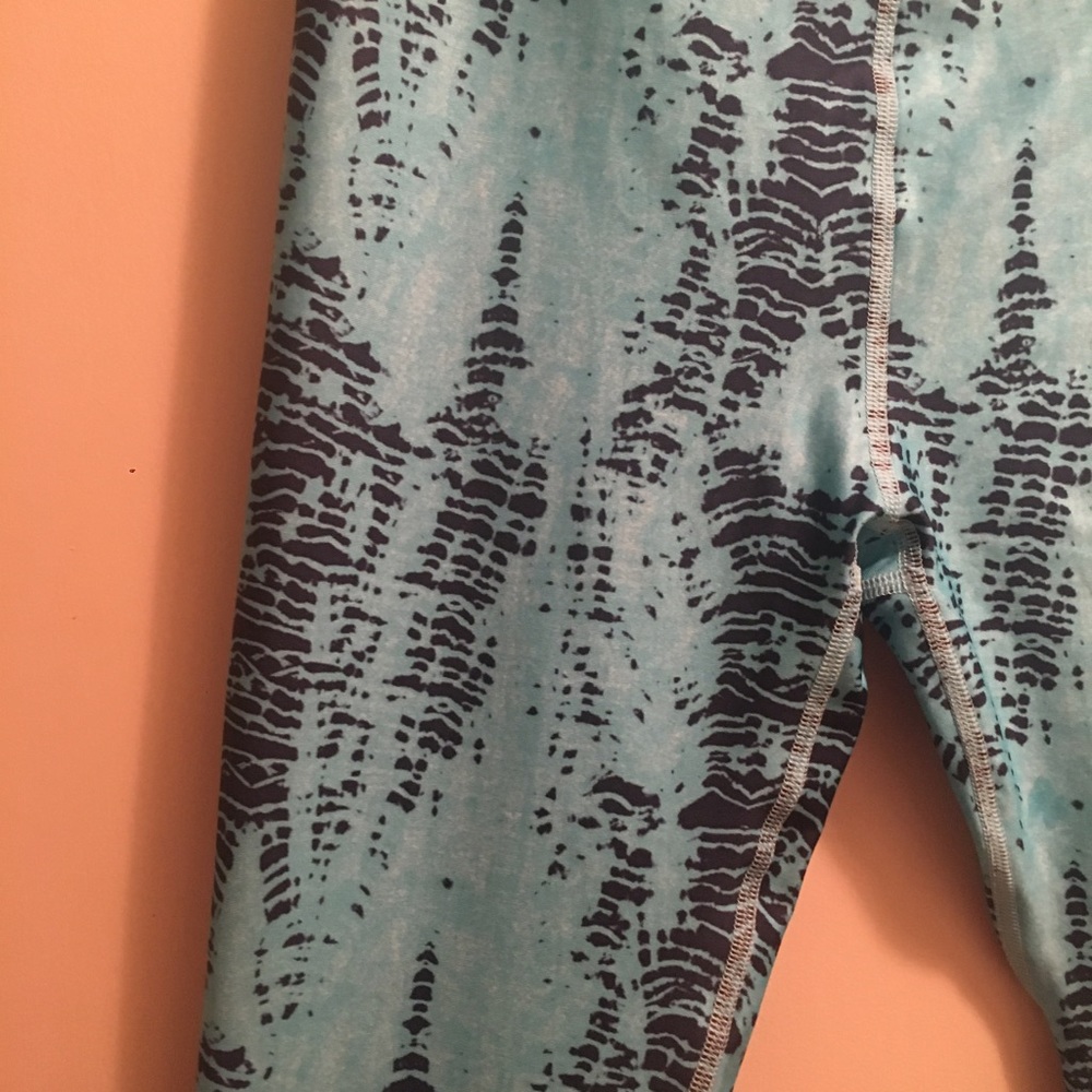 Under Armour Medium Compression Capris - image 2