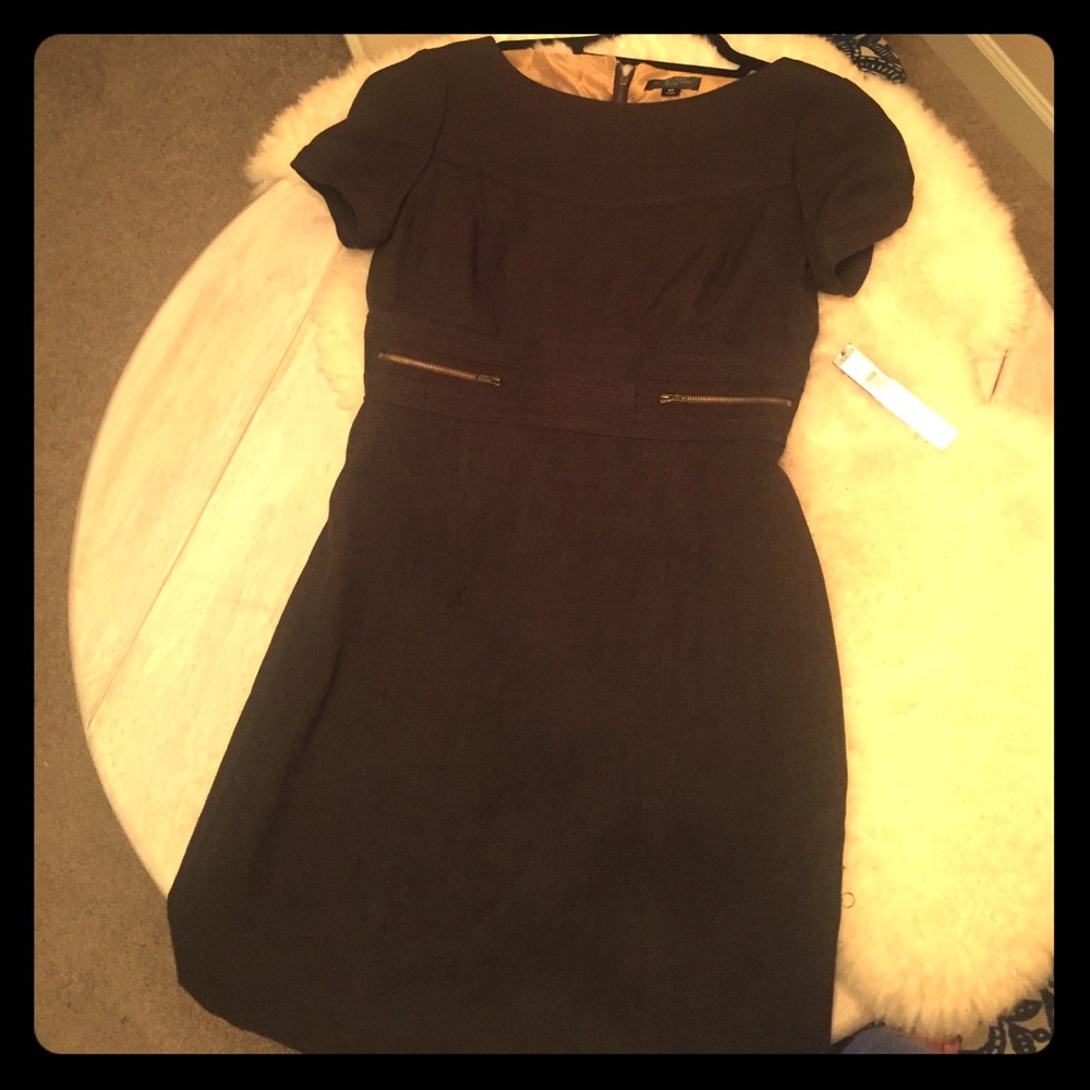Brand new Elie Tahari 6p Olive Dress