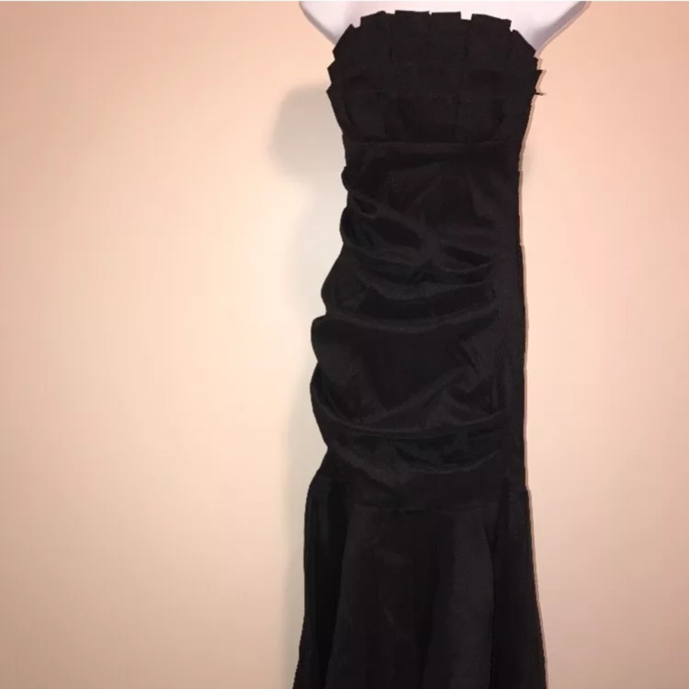 Black prom dress