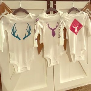 Girls custom made country/hunting onesies. 6/12m