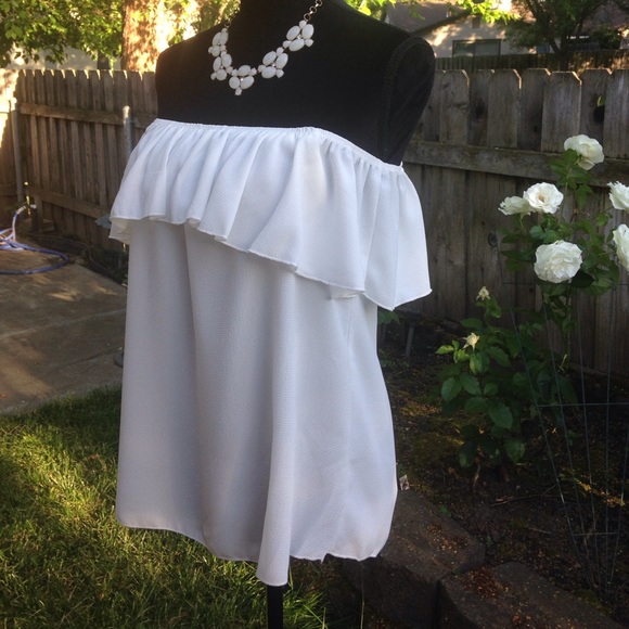 VIA VAI Romantic ivory chiffon off shoulder top - Picture 7 of 7
