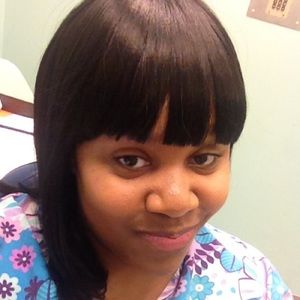 Meet your Posher, Simone