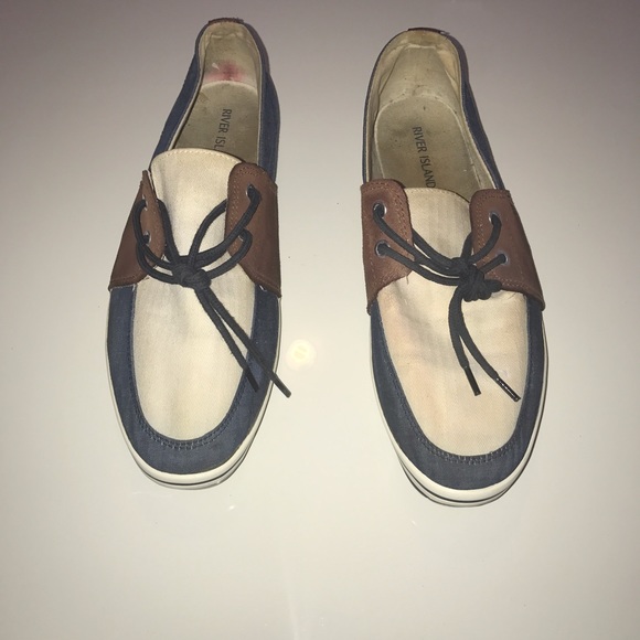 Plimsols - Picture 1 of 3