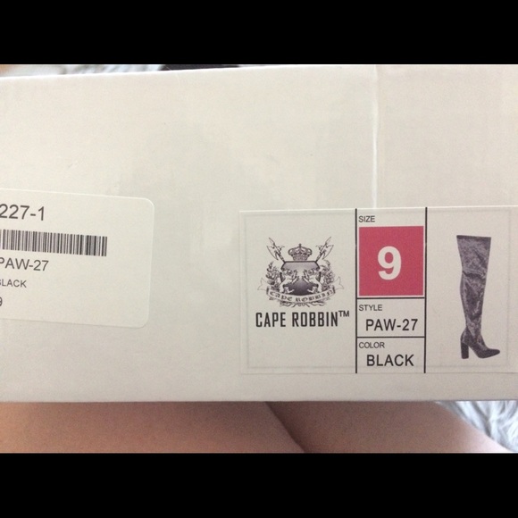 Crushed Velvet Over the Knee Boots - Picture 3 of 3