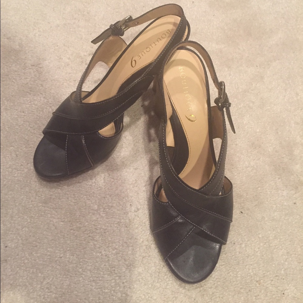 EUC sandals