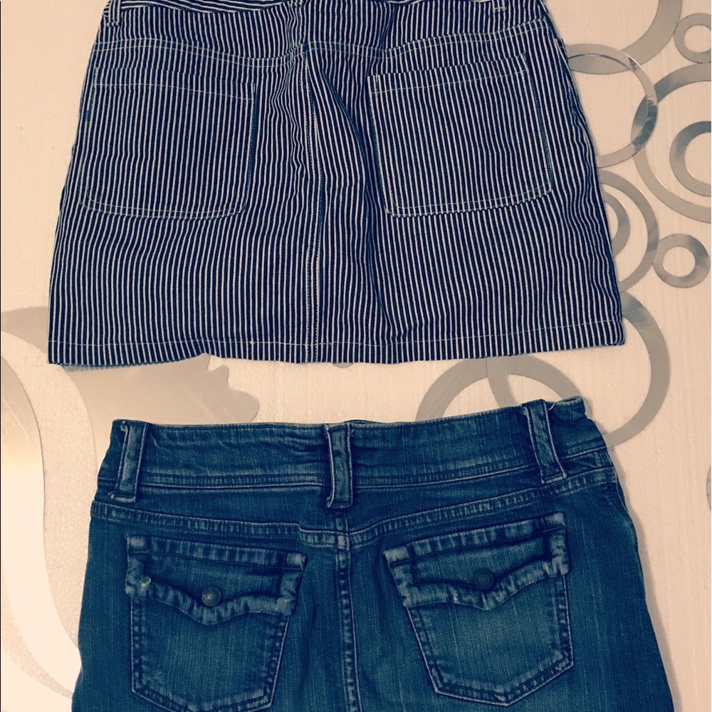2 Mini Skirts - Picture 4 of 4